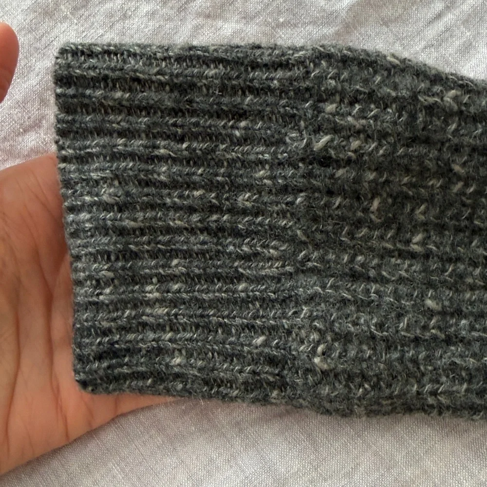 JENNI KAYNE: Medium, cashmere wool, oversized sweater, gray Marl. GUC! - Picture 3 of 7